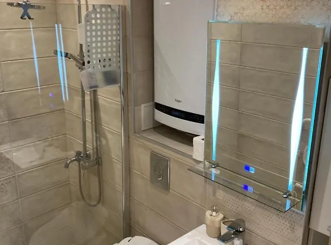 公寓 Opalchenska / Pirotska